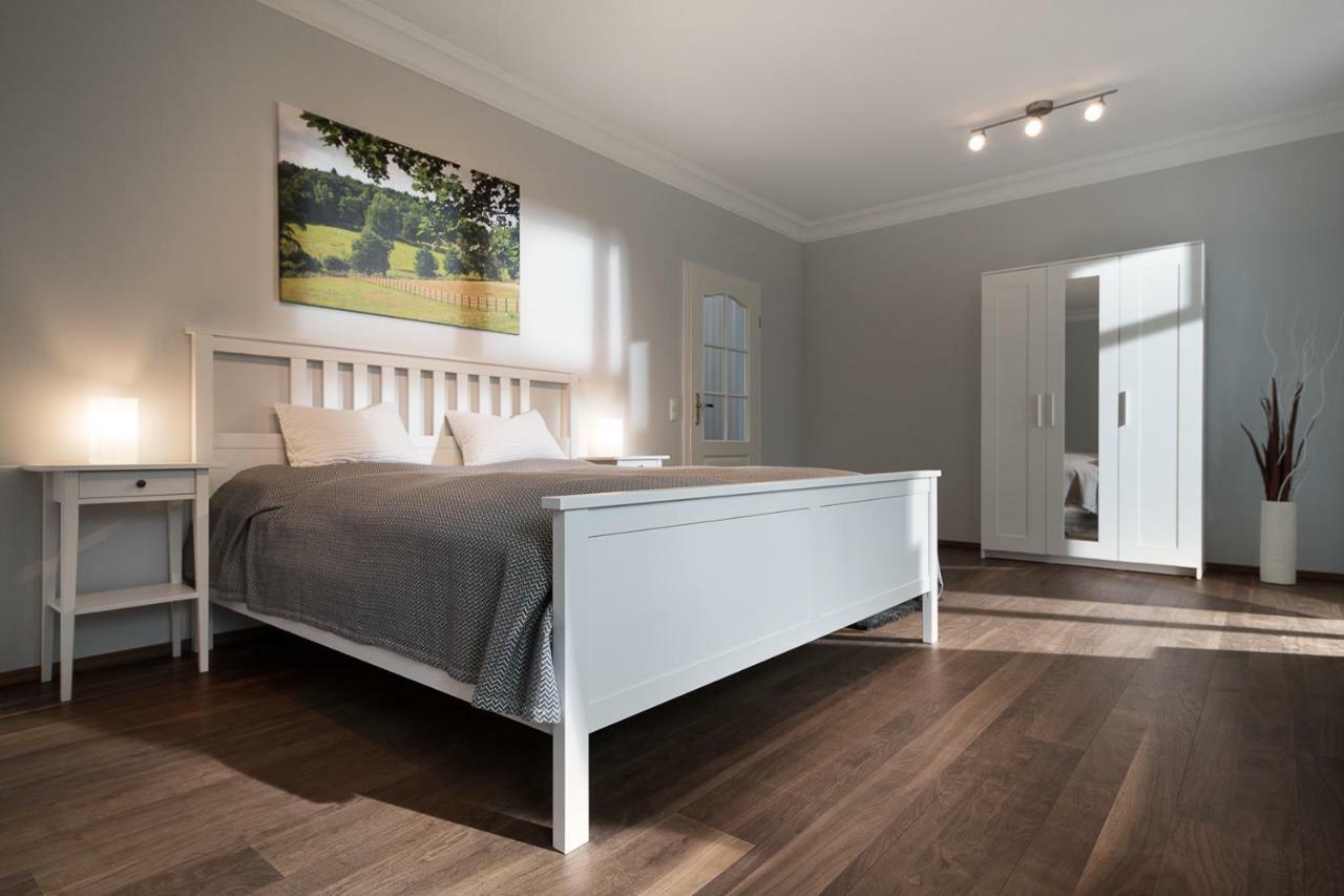 Reiterhof Und Pension Eichenhof Haiger ภายนอก รูปภาพ